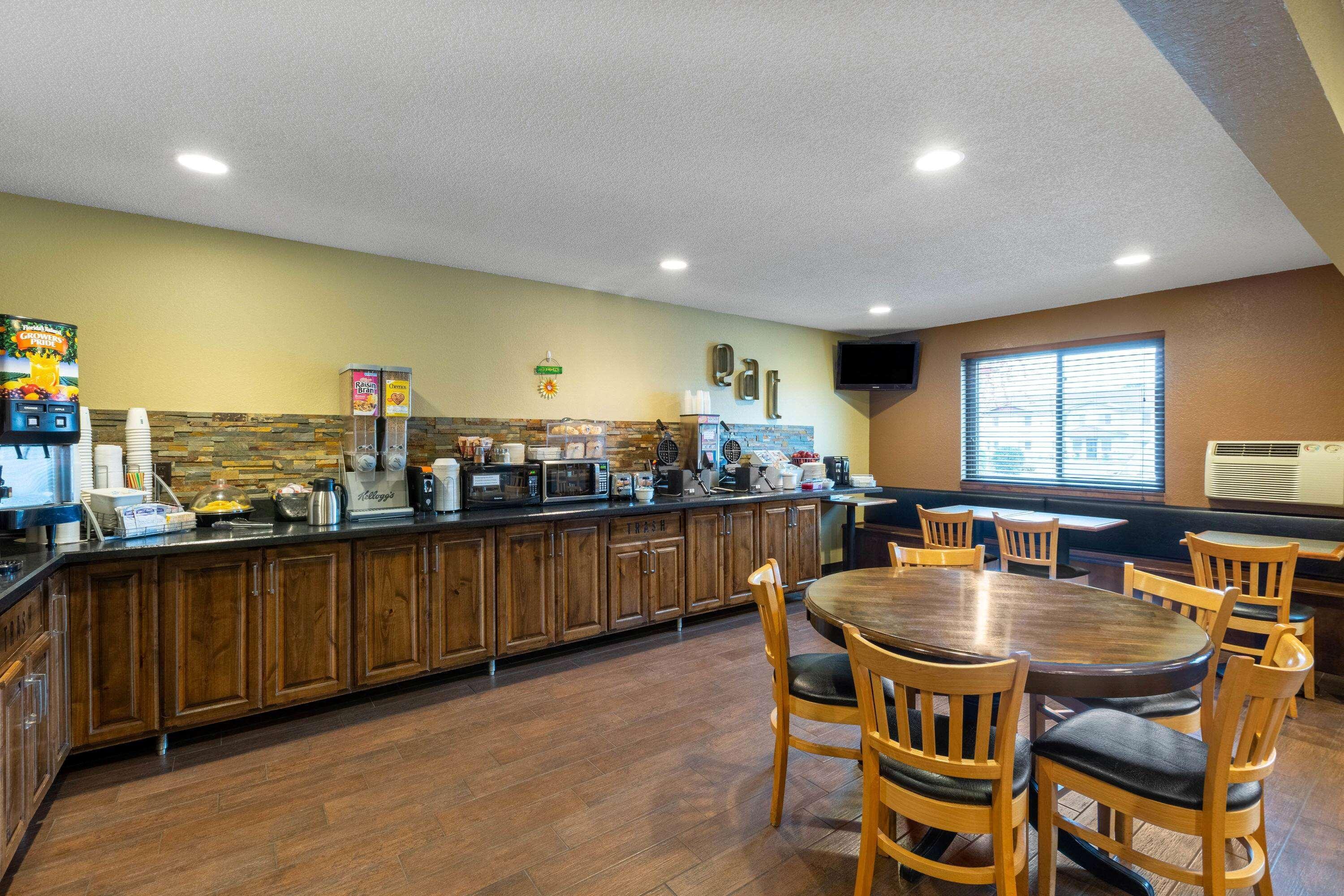 Готель Super 8 By Wyndham Bemidji Mn Екстер'єр фото